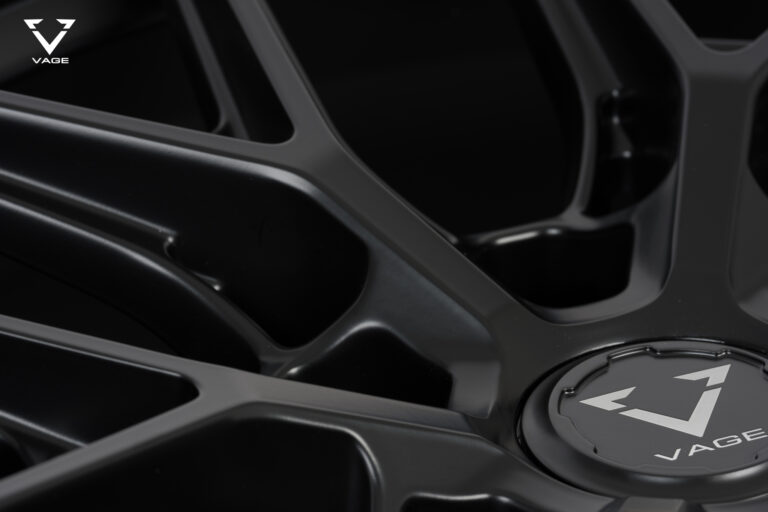 VF-04RM_SUV_1890_BLACKFLAT_12