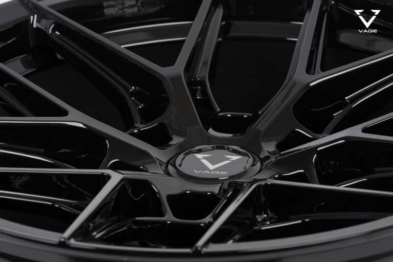 VF-04RM_SUV_1890_BLACK_12