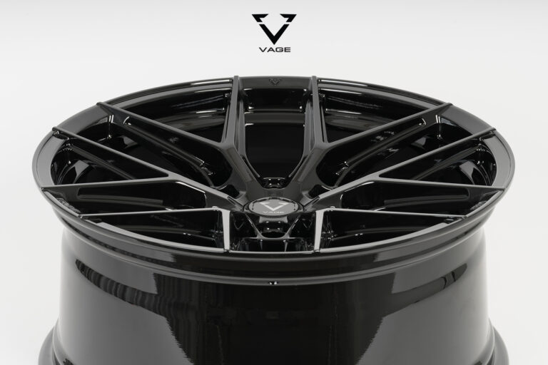 VF-04RM_SUV_BLACK_12