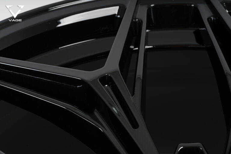 VF-R01SUV_20_BLACK11