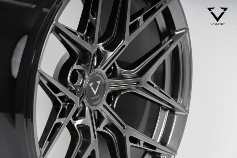 VF132SUV_VDARK_4