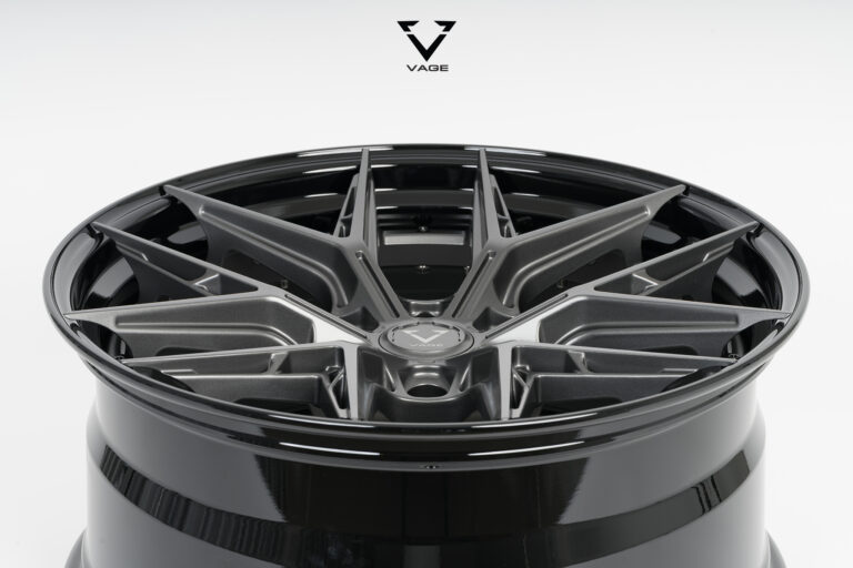 VX-13.2SUV_GMBLACK_13